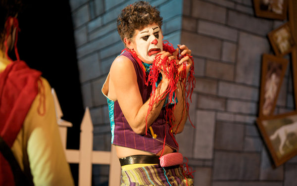 MöcShplat: Macbeth Played by Clowns. In Gibberish.